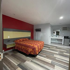 Queen Room Two Queen Beds